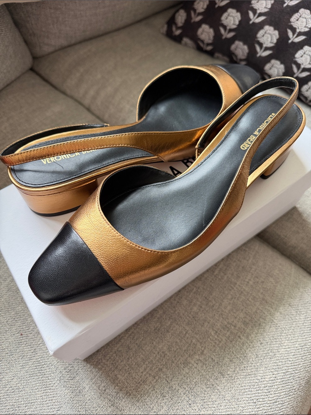 Veronica Beard Cecile Sling black and gold slingback